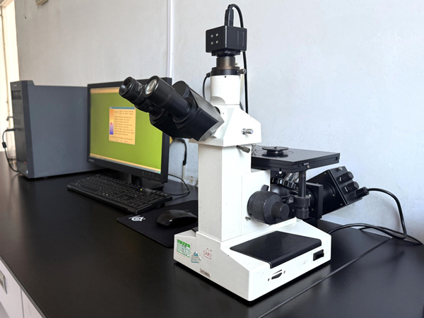 Metallurgical Microscope